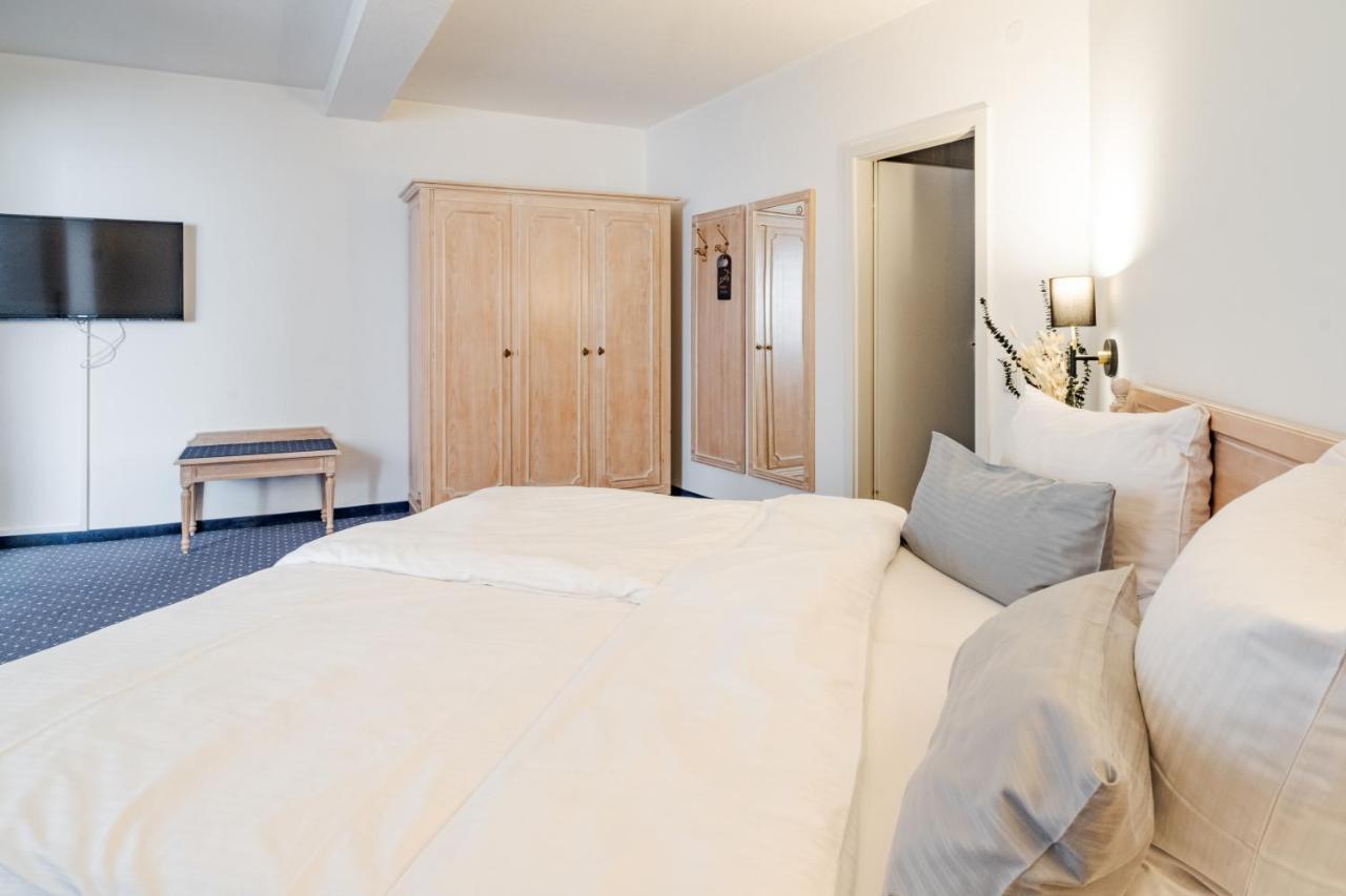 Hotel Goldener Hirsch Kaufbeuren Quarto foto